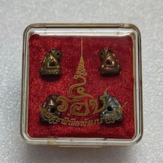 ชุดเสือ 4 องค์ วัดปริวาส