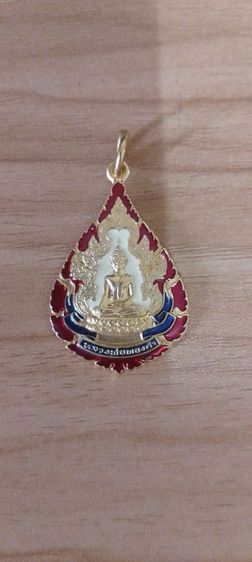 หลวงพ่อทองคำ แท้ ปี2544 เสริมโชคลาภ การงาน การเงิน แคล้วคลาด ปลอดภัยเมตตามหานิยมครับ รูปที่ 2