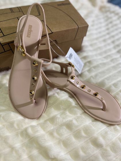 รองเท้า Malissa หูหนีบรัดส้น ปุ่ม Stud หนัง PVC  รูปที่ 2