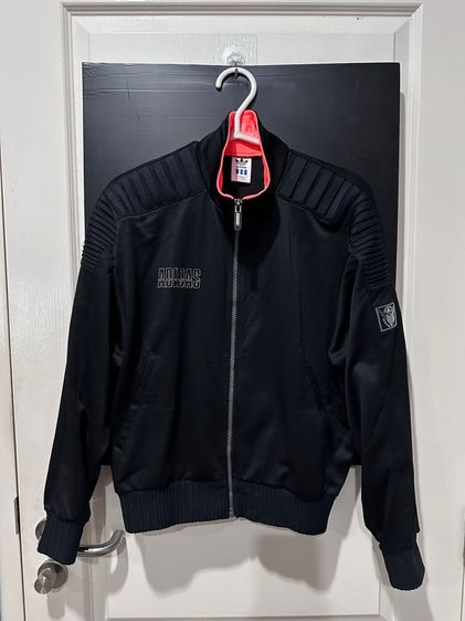 เสื้อวอร์มสีดำ แบรนด์ addidas 