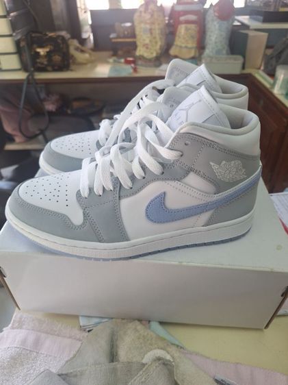 รองเท้าไนกี้ AIR JORDAN 1 MID รูปที่ 2