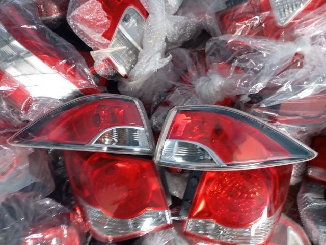 ไฟท้าย แท้ มาสด้า2