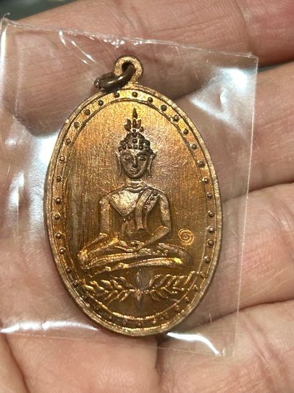 เหรียญพระพุทธหลังพระปิดตา ปี 61 พระอาจารย์ดิเรก วัดหนองทราย จ.สุพรรณบุรี เนื้อทองแดง พร้อมกล่องเดิม รูปที่ 3