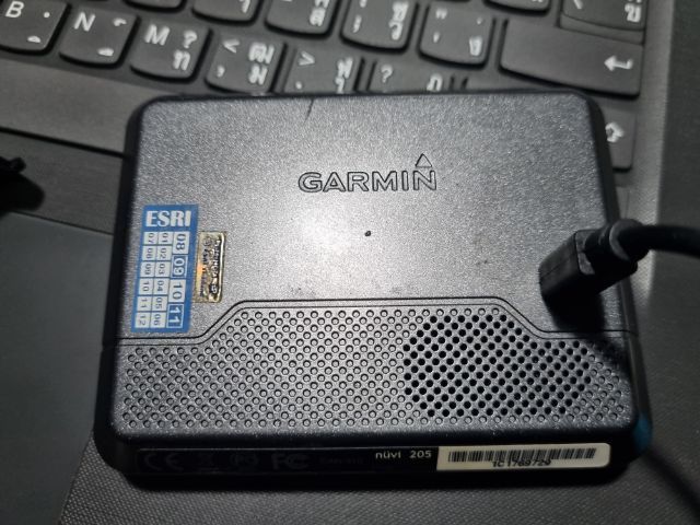 ขาย Garmin GPS nuvi205  ยังใช้ได้ต้องเสียบไฟขณะใช้งาน แบะต้องเปลี่ยนจุ๊บติดกระจก กล่องน่าจะยังอยู่เดีผ่ยวรื้อดูให้นะครับ รูปที่ 4