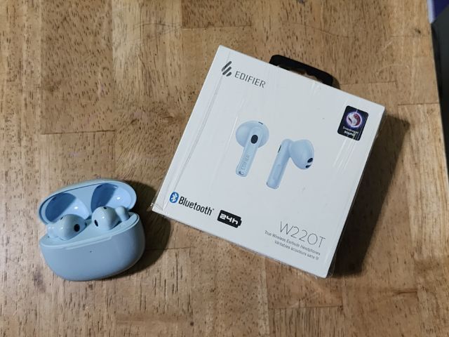 หูฟัง Bluetooth Edifier w220T  ของแท้ เสียงดี ระบบตัดเสียง ไมล์ชัด รูปที่ 2