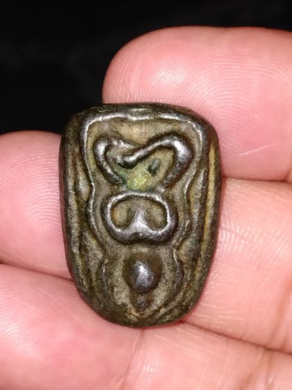 หลวงปู่บุญ วัดกลางบางแก้ว นครปฐม พิมพ์ซุ้มเว้าหลังยันต์นูน เนื้อตะกั่ว ปี 2462 ขนาดกว้าง 1.5 ซม สูง 2.5 ซม. เดิมๆ สภาพสวยมาก องค์นี้เก่า แท รูปที่ 6