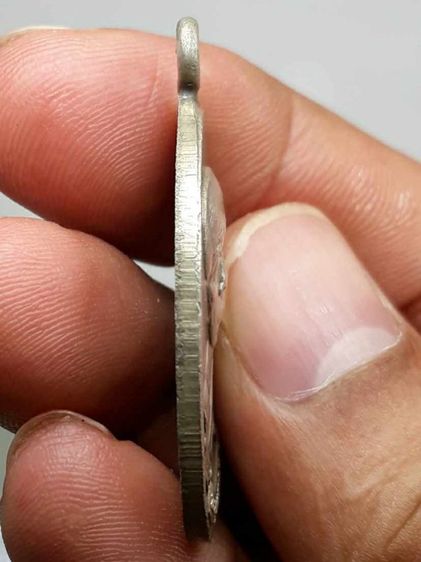 เหรียญห่วงเชื่อมหลวงปู่ทิม รูปที่ 4