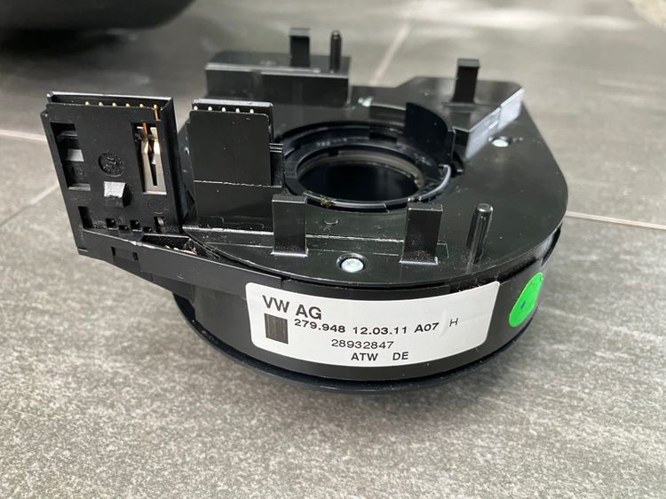 Volk Caravelle Transporter รุ่น T5 T5.1 สไปรอนคอพวงมาลัย วางแก้วน้ำ ก้านปัดน้ำฝน ก้านยกเลี้ยว ของแท้มือสอง Resistance Air รูปที่ 2