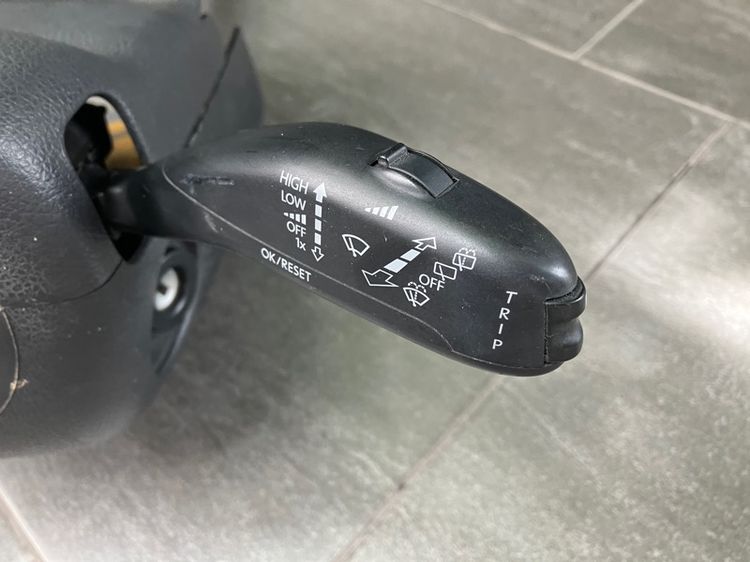 Volk Caravelle Transporter รุ่น T5 T5.1 สไปรอนคอพวงมาลัย วางแก้วน้ำ ก้านปัดน้ำฝน ก้านยกเลี้ยว ของแท้มือสอง Resistance Air รูปที่ 13