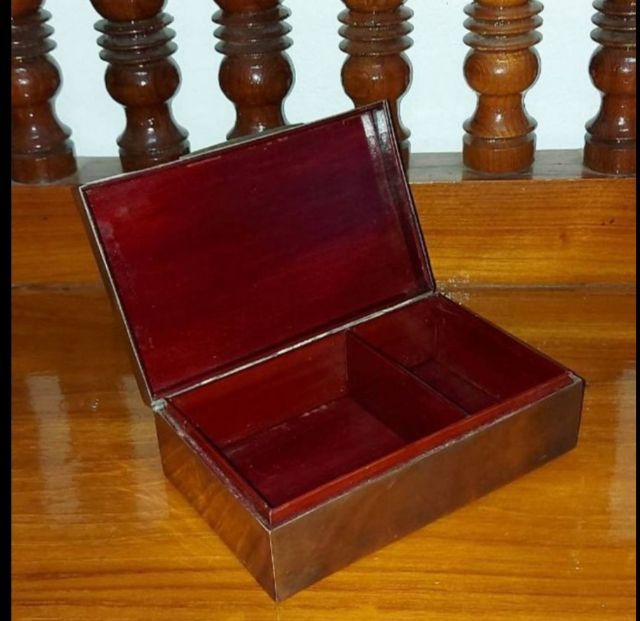 179กล่องทองเหลือง, กล่องทองเหลืองโบราณ รูปที่ 4