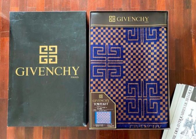 GIVENCHY TOWEL BLANKET