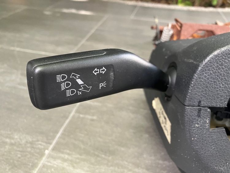 Volk Golf MK6 ก้านยกเลี้ยว รีโมท สไปรอน ม่านพับ แผ่นสไลด์  คอนโซลVOLK Scirocco Golf MK5 MK6 รูปที่ 3