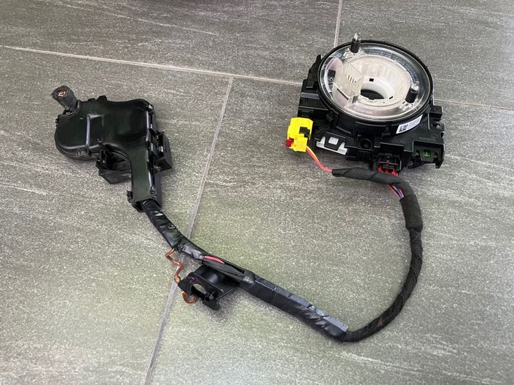 Volk Golf MK6 ก้านยกเลี้ยว รีโมท สไปรอน ม่านพับ แผ่นสไลด์  คอนโซลVOLK Scirocco Golf MK5 MK6 รูปที่ 13