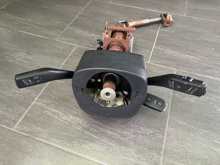 Volk Golf MK6 ก้านยกเลี้ยว รีโมท สไปรอน ม่านพับ แผ่นสไลด์  คอนโซลVOLK Scirocco Golf MK5 MK6 รูปที่ 4