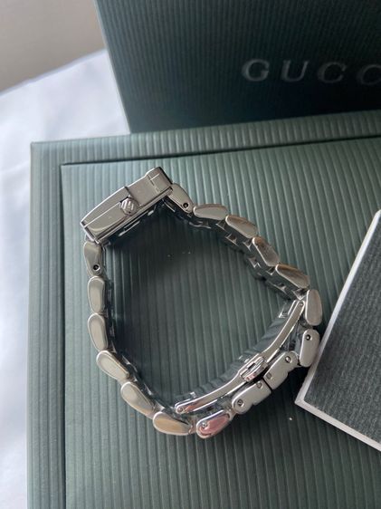 Gucci Gwatch lady หน้าปัทม์ดำ สภาพดี รูปที่ 3