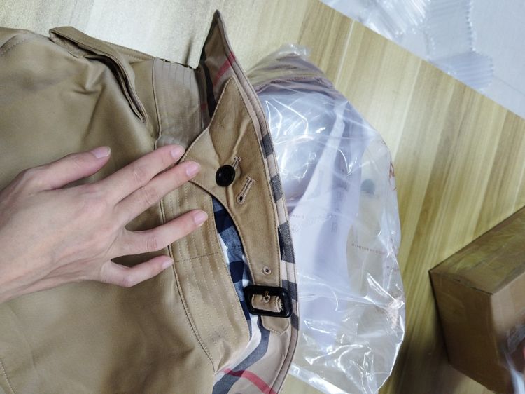 burberry heritage trench coat sandringham รูปที่ 6