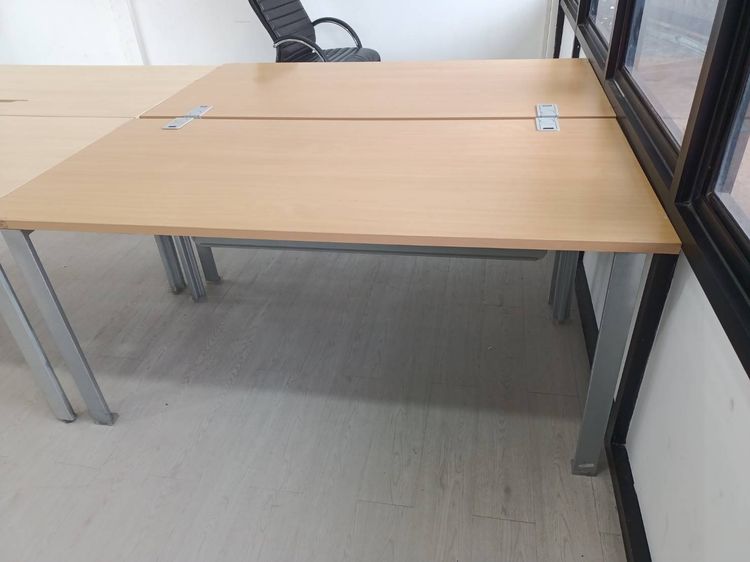 โต๊ะทำงาน ModernForm ขาเหล็กอย่างดี 2ขนาด สภาพสวย