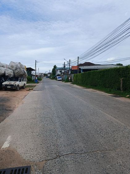 ขายกิจการรีสอร์ท 10ห้องพร้อม ออฟฟิต และอาคารซักล้าง อยู่ในเขตท่าเรือแหลมฉบังหลัง ม.เกษตรอ่าวอุดม รูปที่ 2