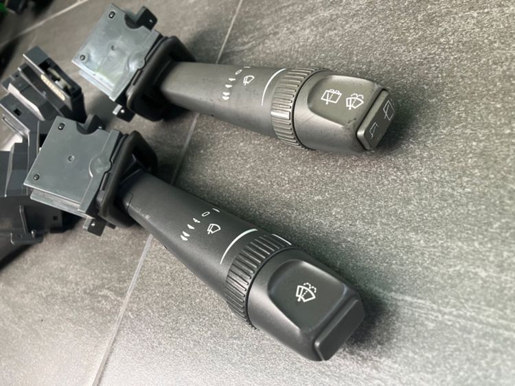 Volvo S60 S80 V70 CrossCountry ก้านยกเลี้ยว ก้านปัดน้ำฝน สไปรอน แผงวงจรคอพวงมาลัย แอร์แบค 960 S90 ของแท้ มือสอง รูปที่ 3