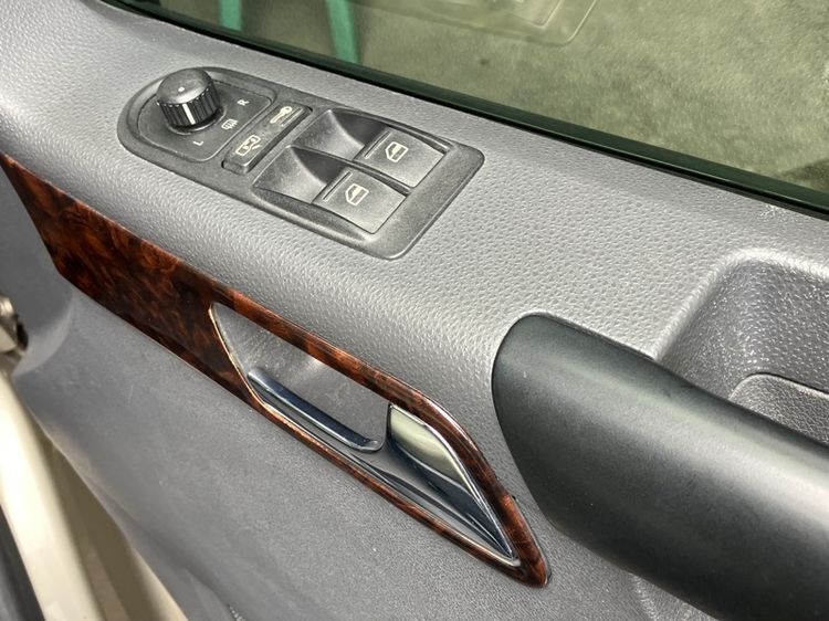 อะไหล่ Caravelle Transporter T5 T5.1 ใบปัดน้ำฝนหน้า ก้านปัดน้ำฝนหลัง ไฟเลี้ยวแก้มข้าง ไฟส่องป้ายทะเบียน สวิตช์กระจกไฟฟ้า รูปที่ 9