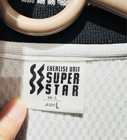 เสื้อวอร์มสีขาว แบรนด์ Superstar  รูปที่ 4