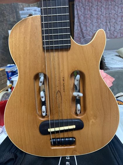 กีตาร์หัวตัดไฟฟ้าคลาสสิคTraveler Guitar Escape Mark II Nylon รูปที่ 2