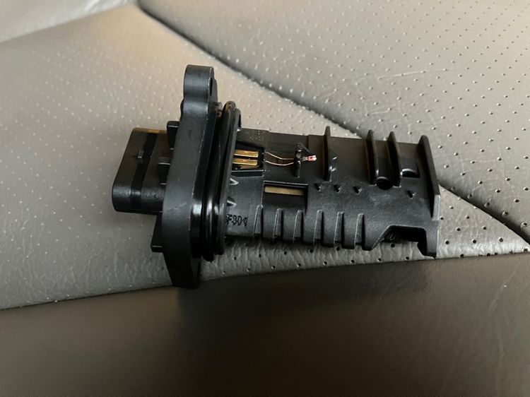 Air Flow BMW F30 Hybrid F20 F32 เป็นของใหม่ 0280218279 13627612746