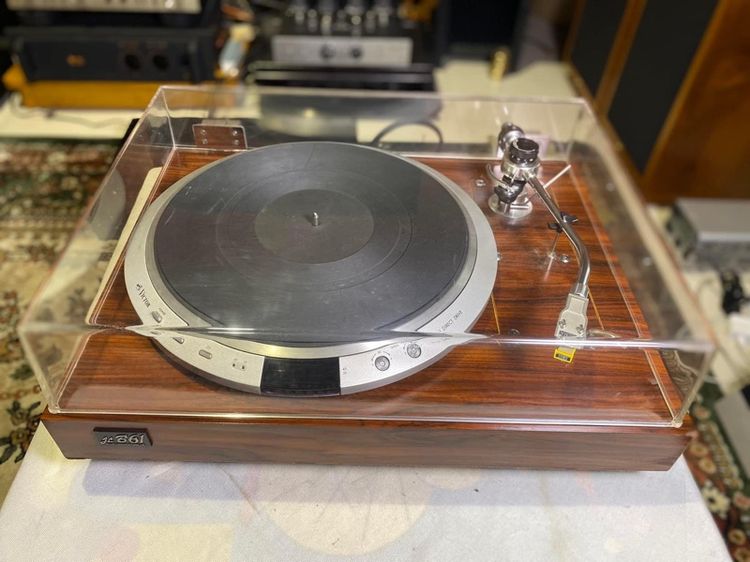 Victor เทิร์นเทเบิ้ล