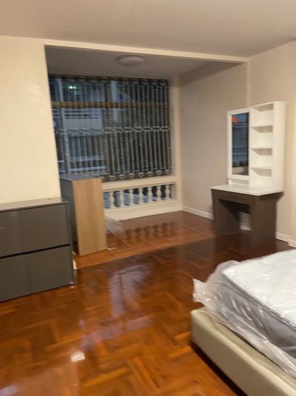 ตกแต่งครบ 2022 ไม่ใช่ บ้านทางโฮมสามชั้นสองหลังวิภาวดี20 ตกแต่งหรูพร้อมเฟอร์ เข้าออกได้ 3 ทาง mrt BTS ลาดพร้าว รูปที่ 3