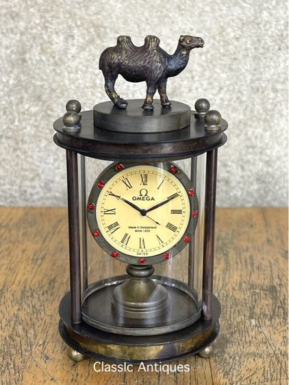 นาฬิกา อูฐทองเหลือง E1