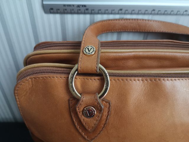 กระเป๋าผู้หญิง หนังแท้สีแทน Valentina ( Made in Italy ) รูปที่ 5