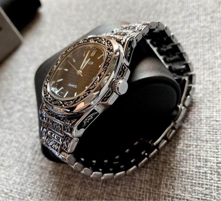 Vintage Watch ตัวเรือนออกแบบลายพิเศษ สายสแตนเลส รูปที่ 13