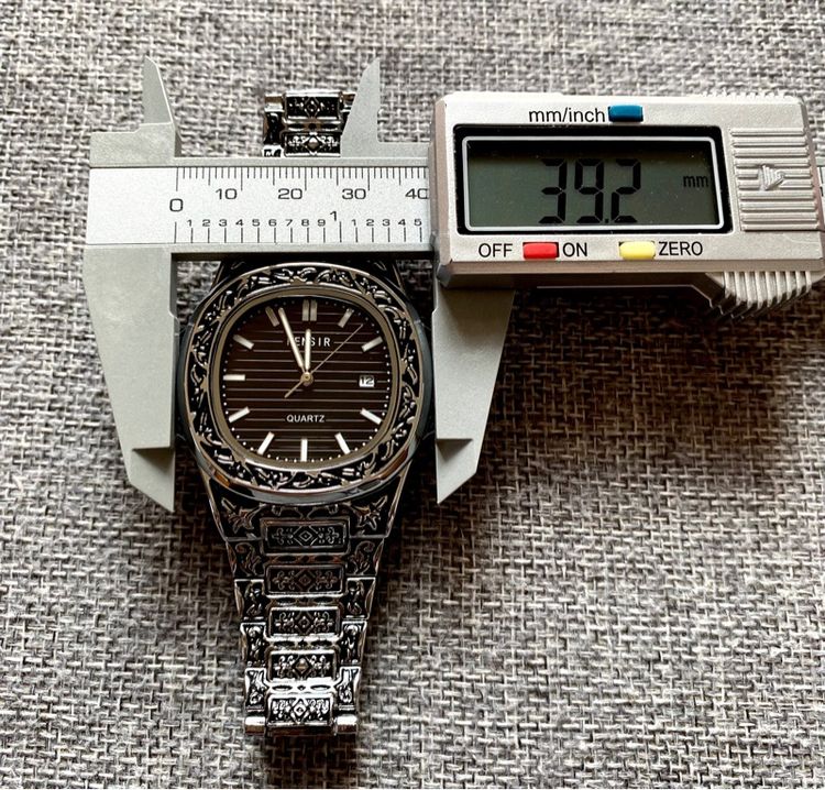 Vintage Watch ตัวเรือนออกแบบลายพิเศษ สายสแตนเลส รูปที่ 5