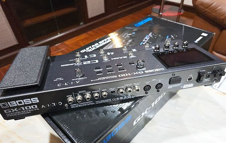 ขายสุดยอด มัลติเอฟเฟค ตัวท๊อปปี 2024 BOSS GX-100 GX100  เสียงดีมากๆ ระดับต้นๆในตลาด จอทัชสกรีน ลื่นไหลมาก สินค้ามือหนึ่งซื้อมาสองหมื่นเจ็ด รูปที่ 4