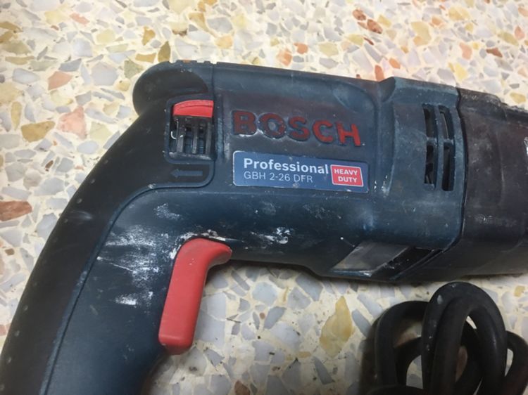 สว่านไฟฟ้าโรตารี่3 ระบบ BOSCH GBH-2-26 DFR ปรับซ้ายขวาได้สภาพดีพร้อมใช้งานแท้ รูปที่ 4