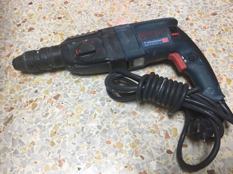 อุปกรณ์เครื่องมือช่าง สว่านไฟฟ้าโรตารี่3 ระบบ BOSCH GBH-2-26 DFR ปรับซ้ายขวาได้สภาพดีพร้อมใช้งานแท้