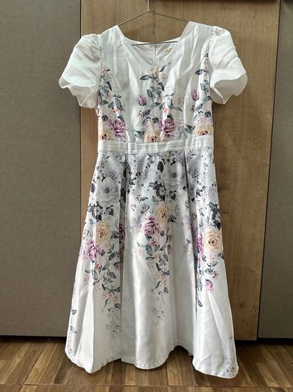 เดรสผ้า satin silk มือสอง ไซส์M