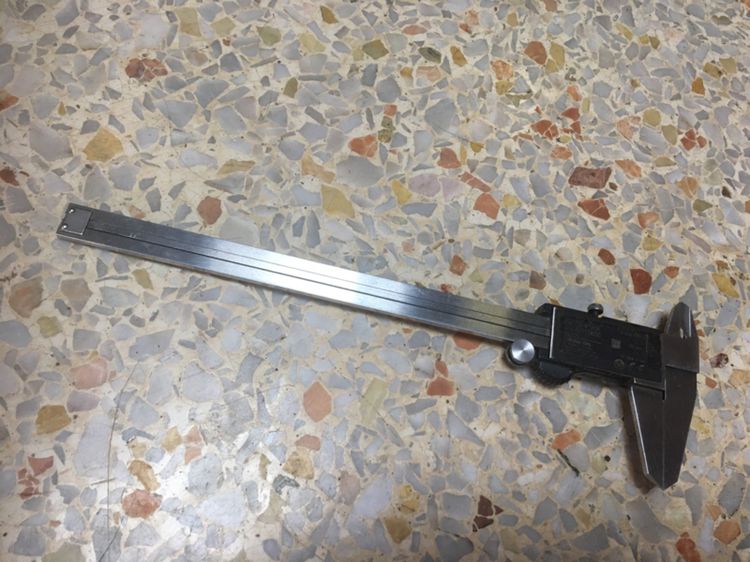 เวอเนียดิจิตอลขนาด 8 นิ้ว Mitutoyo สภาพดีพร้อมซองกระเป๋า รูปที่ 3