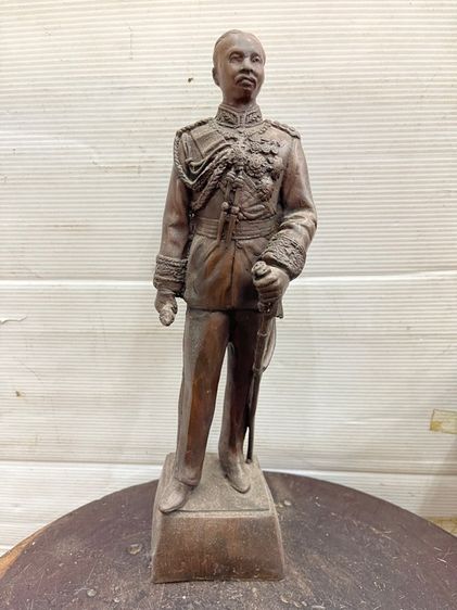 รูปปั้น ร.5 ทองเหลืองS4