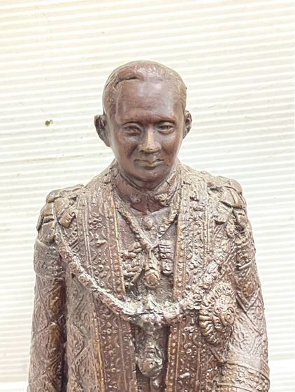 รูปปั้น ในหลวง ร.9 ทองเหลืองS9 รูปที่ 4