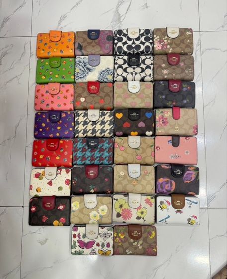 กระเป๋าสตางค์ Coach ใบสั้น  รูปที่ 13