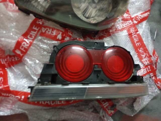 ไฟท้าย แท้ นิสสันสกายไล