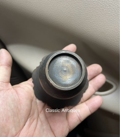 กระโถน ปากแตร ทองเหลืองโบราณ ใบจิ๋ว รูปที่ 5