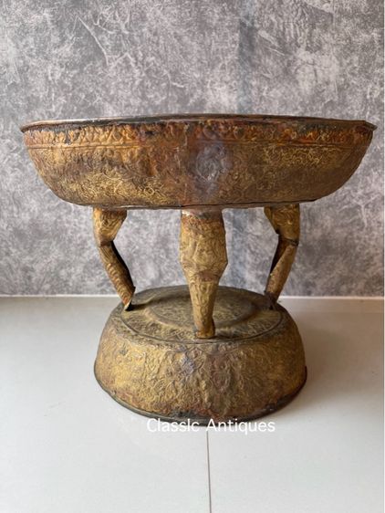 ถาด ล้างหน้า ขาสิงห์ พาน ทองเหลืองโบราณ เก่าสะสม รูปที่ 11