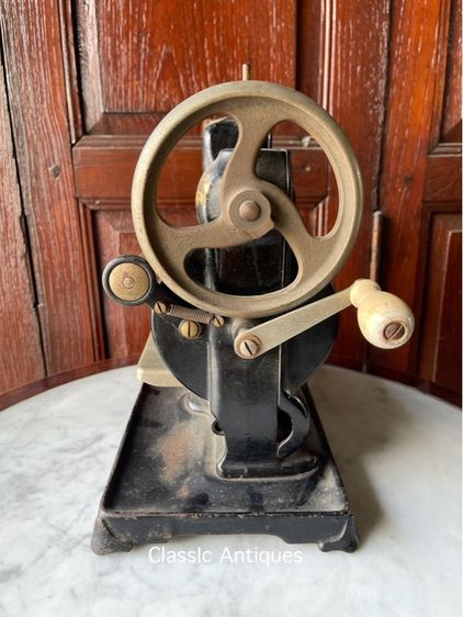 จักร เย็บผ้า โบราณเก่าสะสม รูปที่ 8