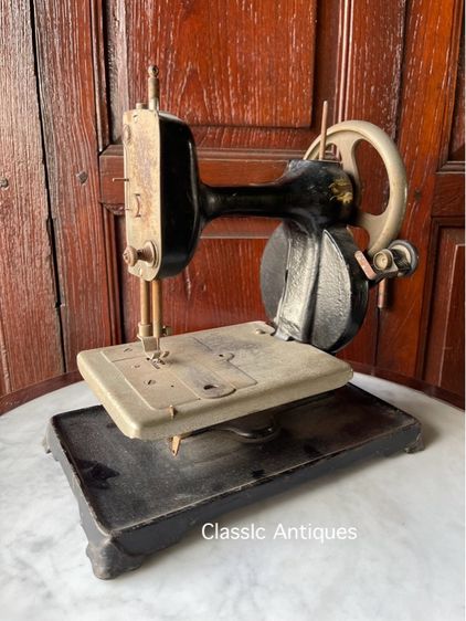 จักร เย็บผ้า โบราณเก่าสะสม รูปที่ 2