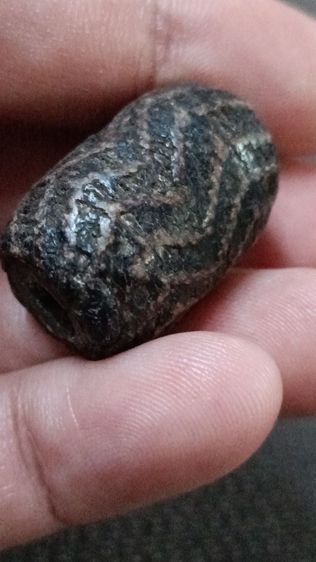 ตะกรุดพิสมร ถักเชือกลงรัก เก่าไม่ทราบที่