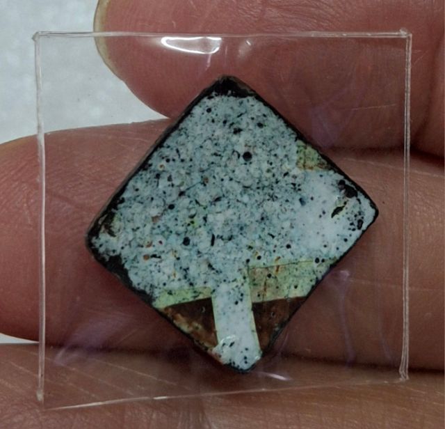 ล็อคเก็ตหลวงปู่ทิม ปี 2518 พิมพ์ข้าวหลามตัด รูปที่ 3