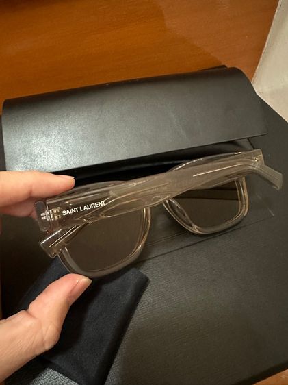 แว่นกันแดด Saint Laurent YSL รูปที่ 2