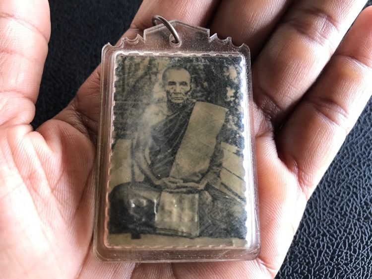 ภาพพ่อกวยหลังผ้ายันต์ รูปที่ 9